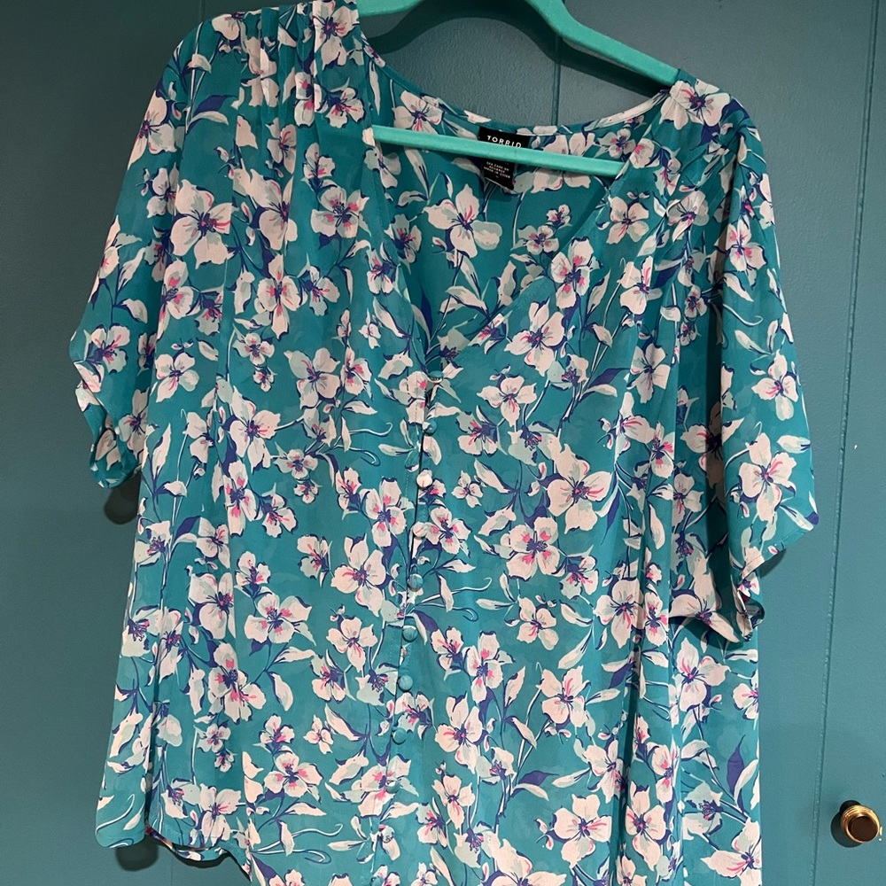Torrid Tropical‎ Teal Floral Blouse